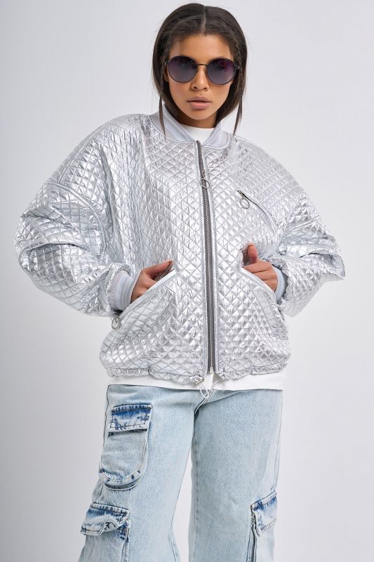 Short bomber made of quilted jacket fabric silver