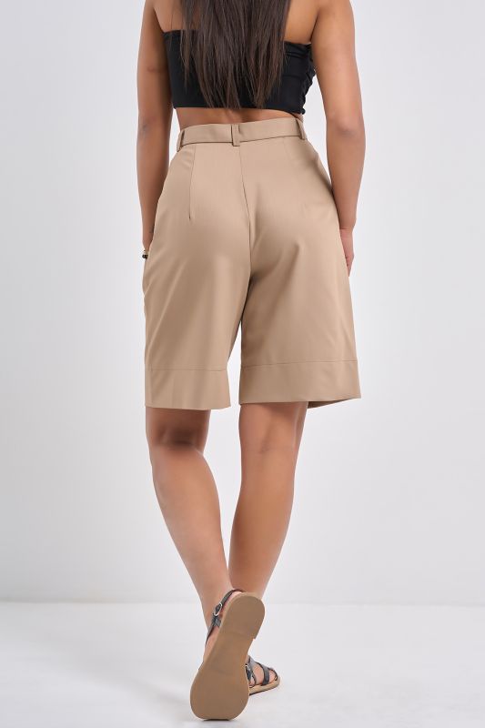 Bermuda shorts of suit fabric light beige