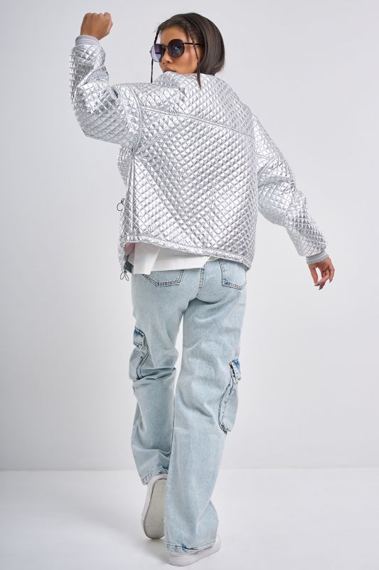 Short bomber made of quilted jacket fabric silver