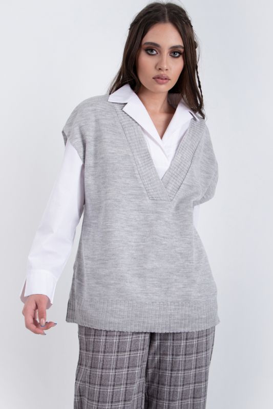 Knitted overcoat with slits in light gray