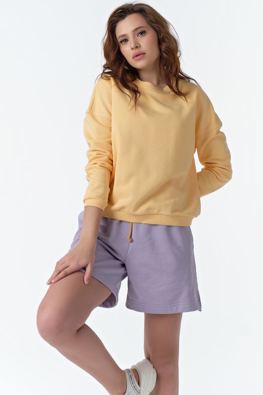 Yellow-lilac cotton knitted suit with futer shorts