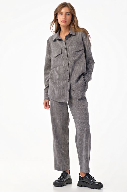 Oversize pants suit with striped shirt on gray