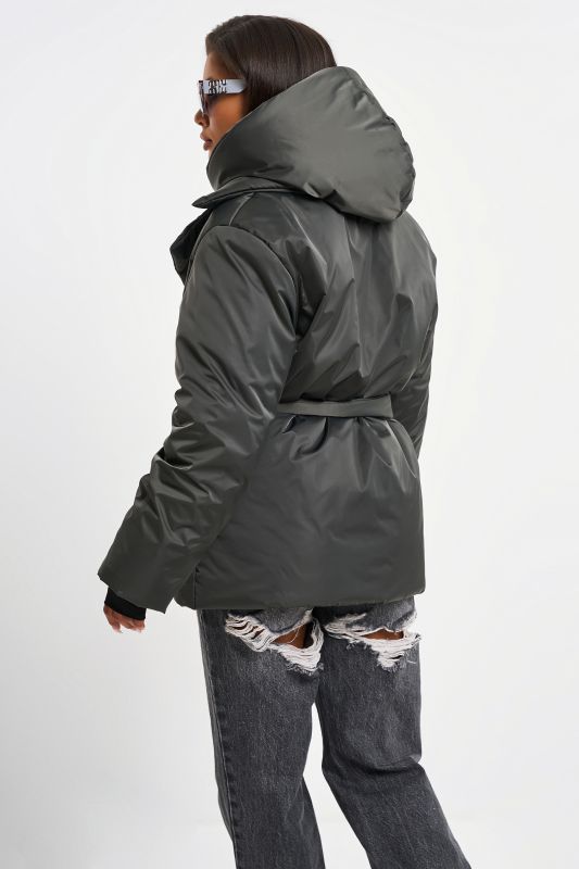 Jacket insulated with removable hood peat