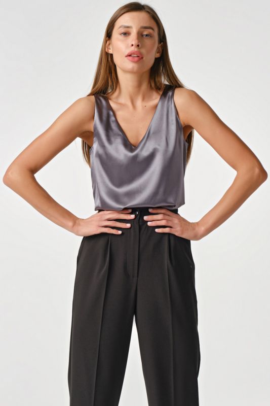 Basic satin top under jacket gray