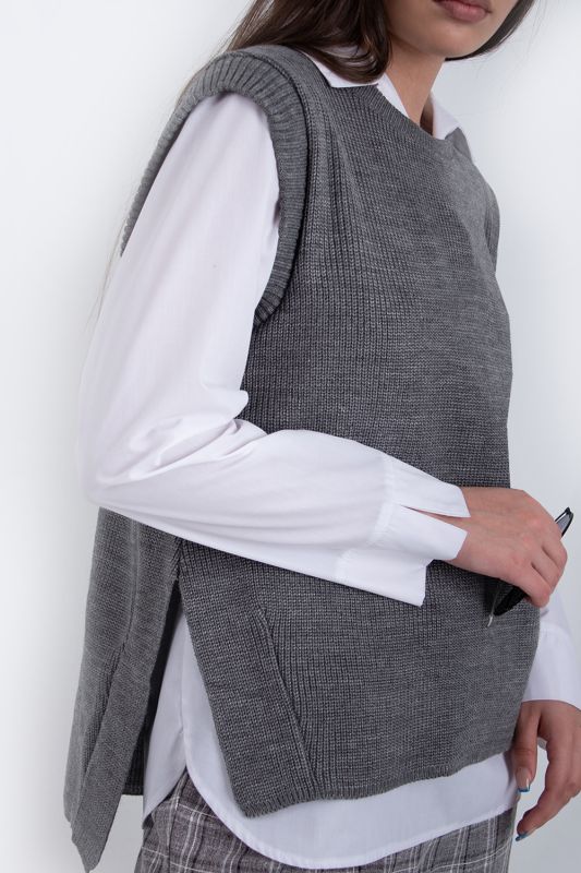 Grey melange asymmetrical knitted vest with slits on the sides