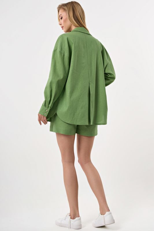 Shirt linen with shaped bottom line lettuce color