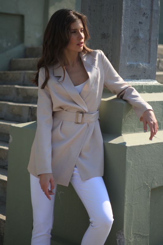 Straight summer jacket with belt beige