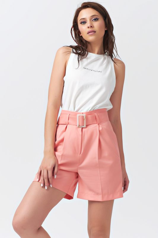 Classic summer shorts in coral