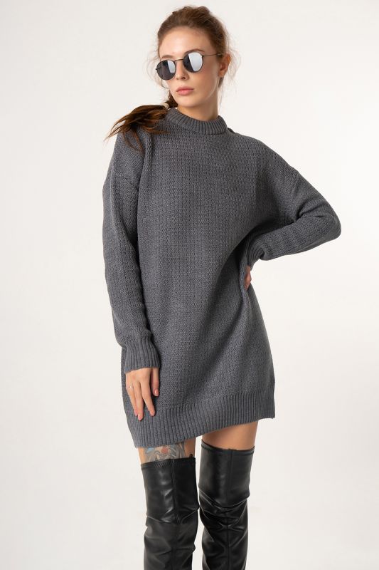 Dress of loose silhouette with wool in composition gray