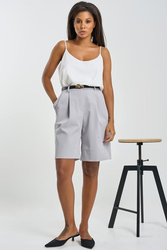 Shorts bermudas of suit fabric light gray