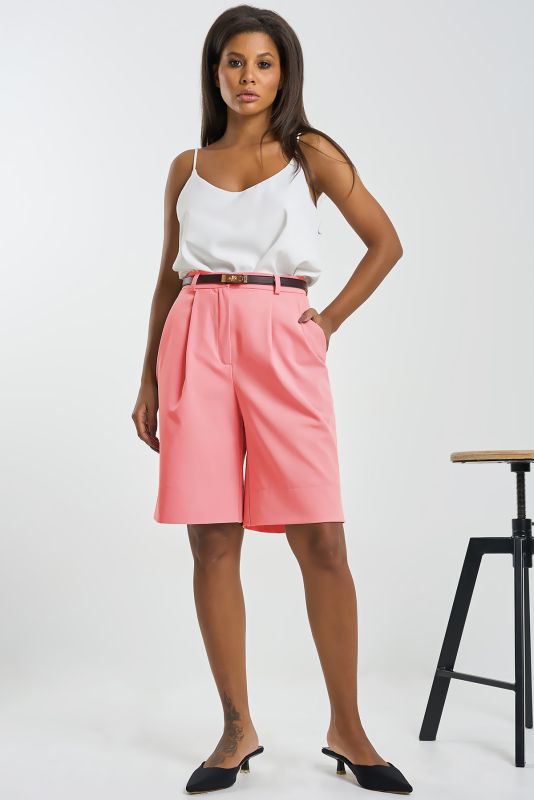 Shorts bermudas made of coral suit fabric