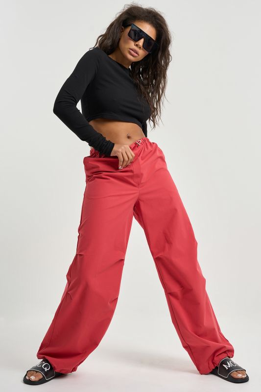 Pants kargo made of dense cotton fabric red