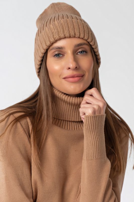 Beanie hat with lapel camel