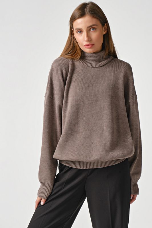 Warm knitted sweater with high neck walnut melange