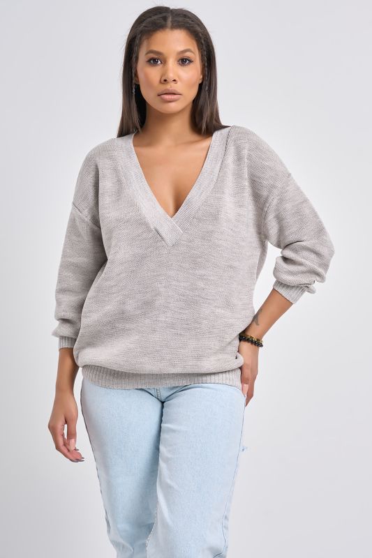 Free silhouette knitted sweater in gray-beige