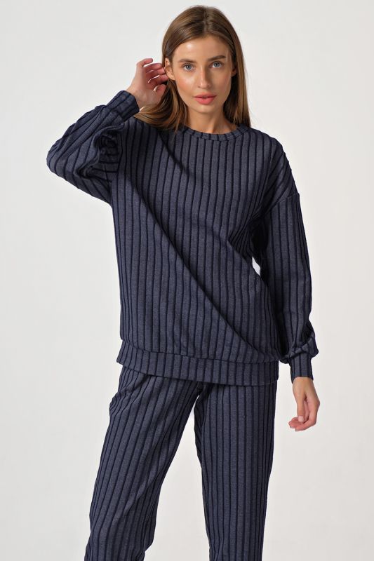 Free knitted suit with pants blue