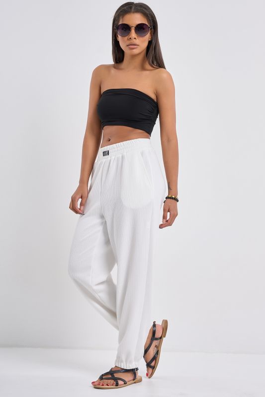 Textured jersey casual pants white