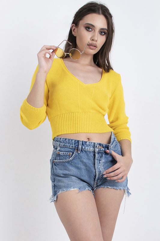 Short v-neck crochet sweater yellow