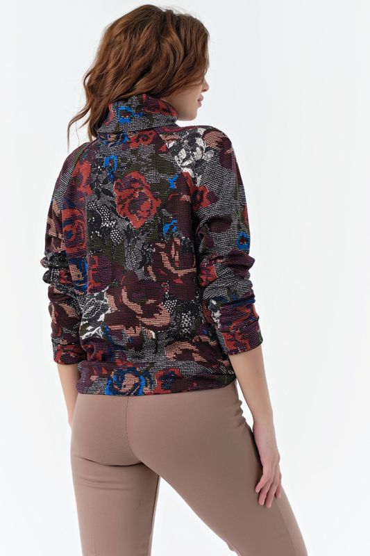 Knitted sweater with neck with floral print