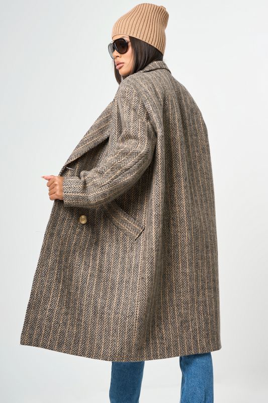 Beige long wool coat with insulated lining