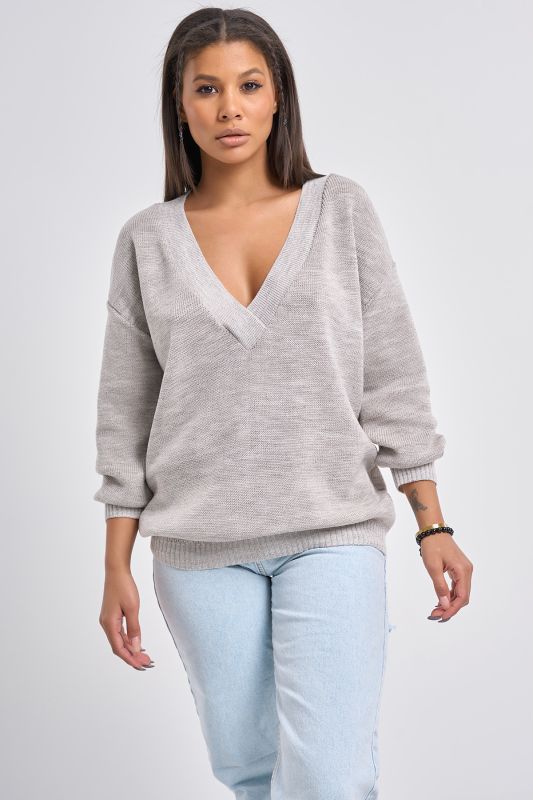 Free silhouette knitted sweater in gray-beige