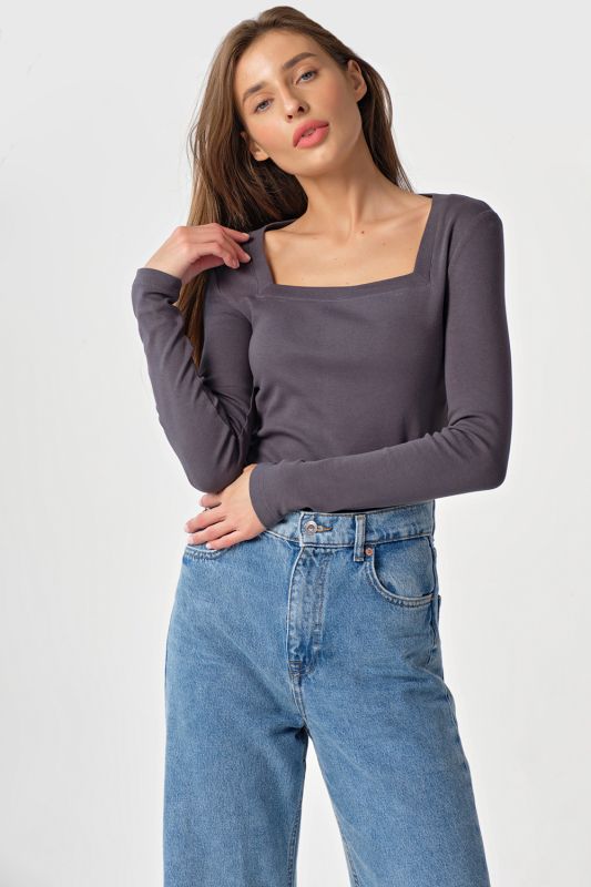 Longsleeve knit with square neckline in dark gray cotton