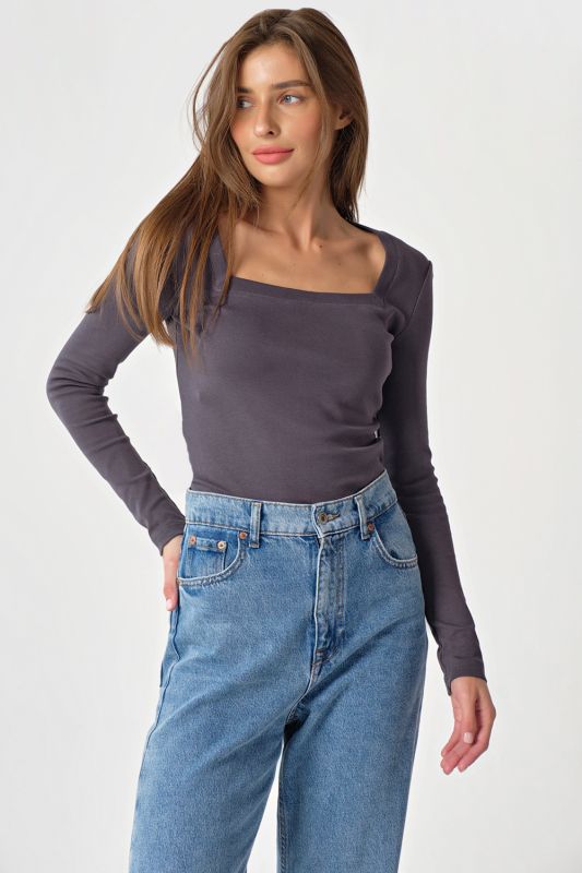 Longsleeve knit with square neckline in dark gray cotton