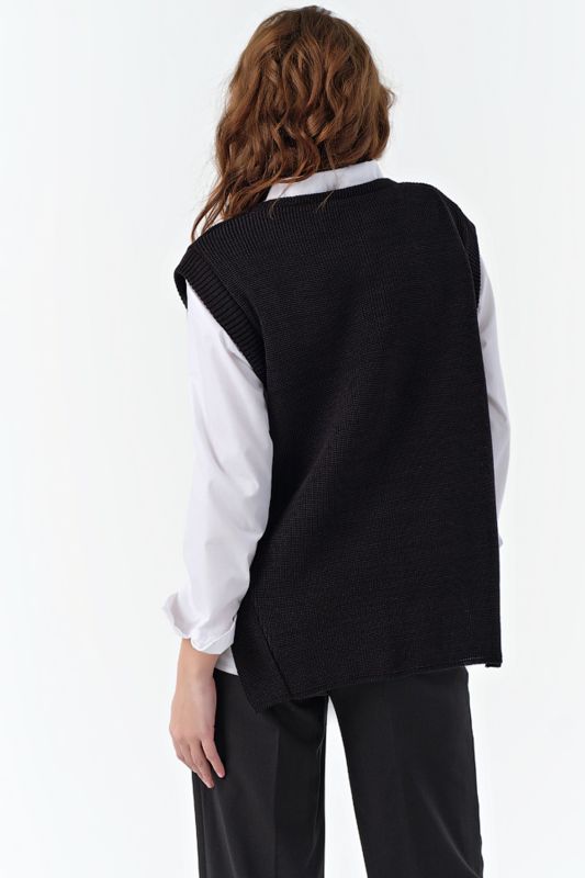 Asymmetric knitted over-size vest with slits on the sides black