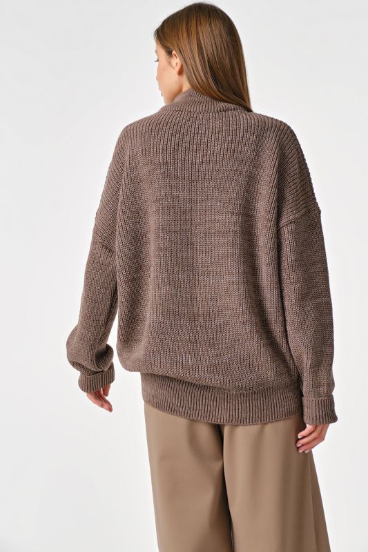 Oversize knitted sweater with high neck walnut