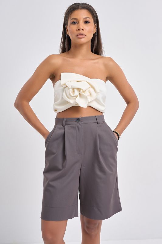 Shorts bermudas made of gray-brown suit fabric