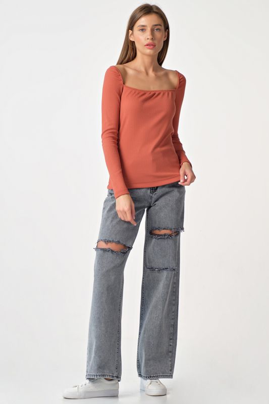 Longsleeve knit with square neckline terracotta