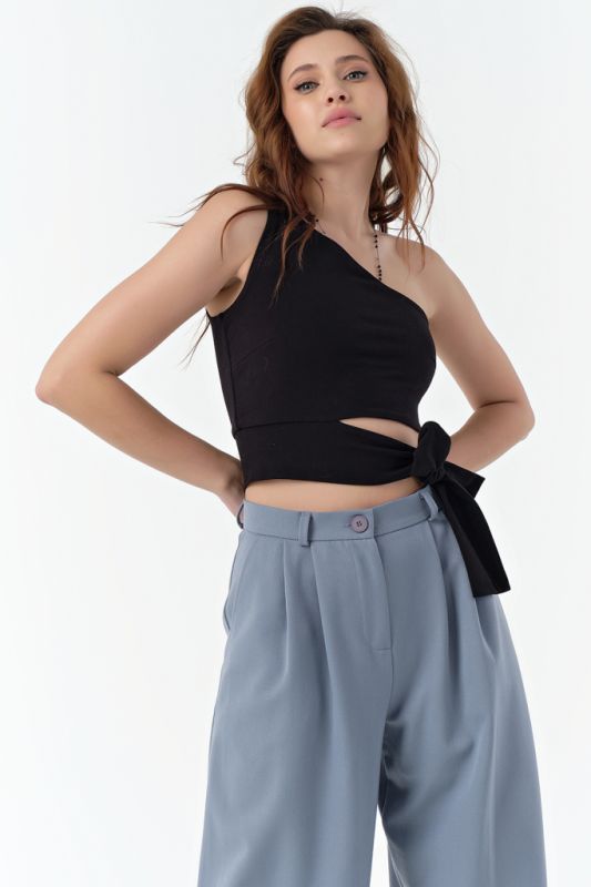 Black one-shoulder knit cropped top