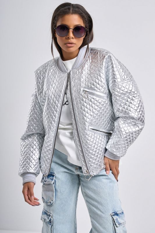 Short bomber made of quilted jacket fabric silver