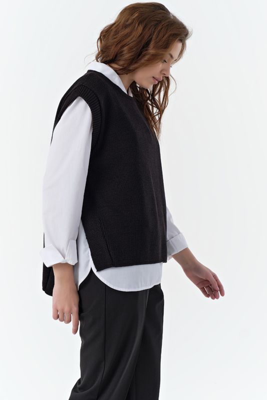 Asymmetric knitted over-size vest with slits on the sides black