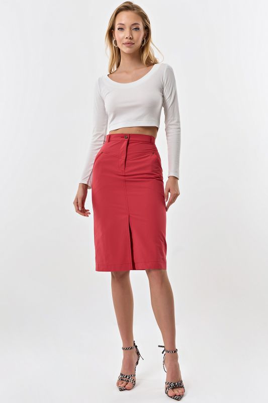 Straight silhouette skirt with denim style in red