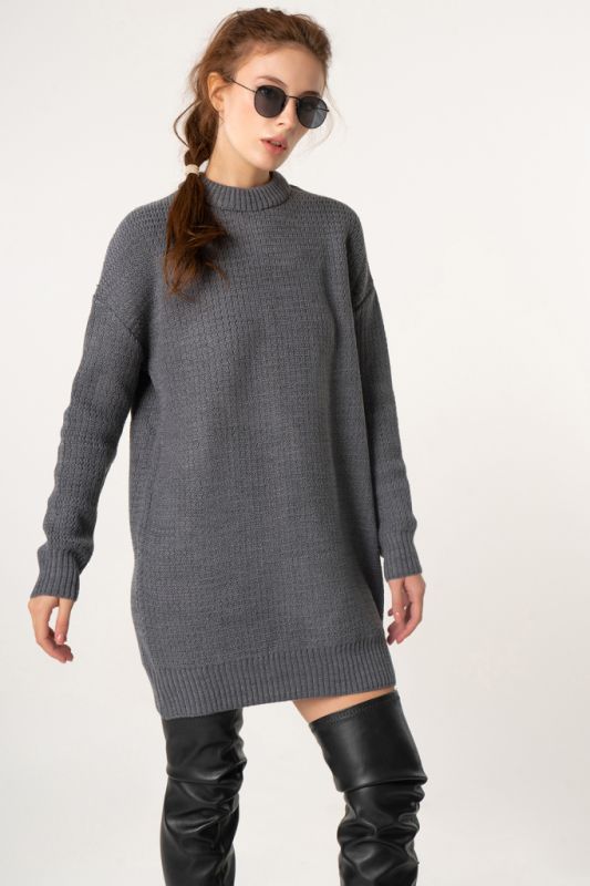 Dress of loose silhouette with wool in composition gray